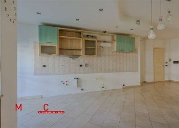 Three-room apartment Via Thaon di Revel, Poirino - photo 14