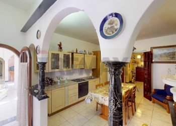 Casa indipendente via Pecorina, 64 
 Sarzana, Sarzana - foto 8