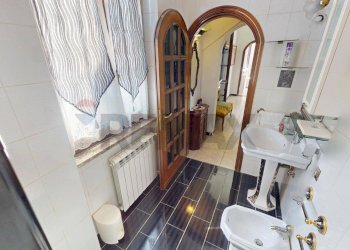 Casa indipendente via Pecorina, 64 
 Sarzana, Sarzana - foto 18