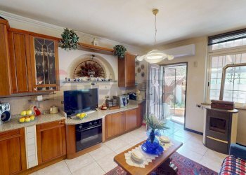Casa indipendente via Pecorina, 64 
 Sarzana, Sarzana - foto 31