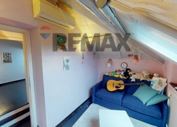 Semi-detached house Via Pozzoni, 19 
 Bolzaneto, Genova (neighborhood Bolzaneto) - photo 23