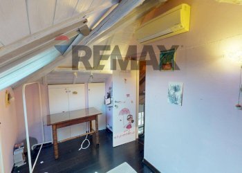 Semi-detached house Via Pozzoni, 19 
 Bolzaneto, Genova (neighborhood Bolzaneto) - photo 25