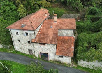 Casale Via Scanderaruola, snc 
 Comano, Comano - foto 12
