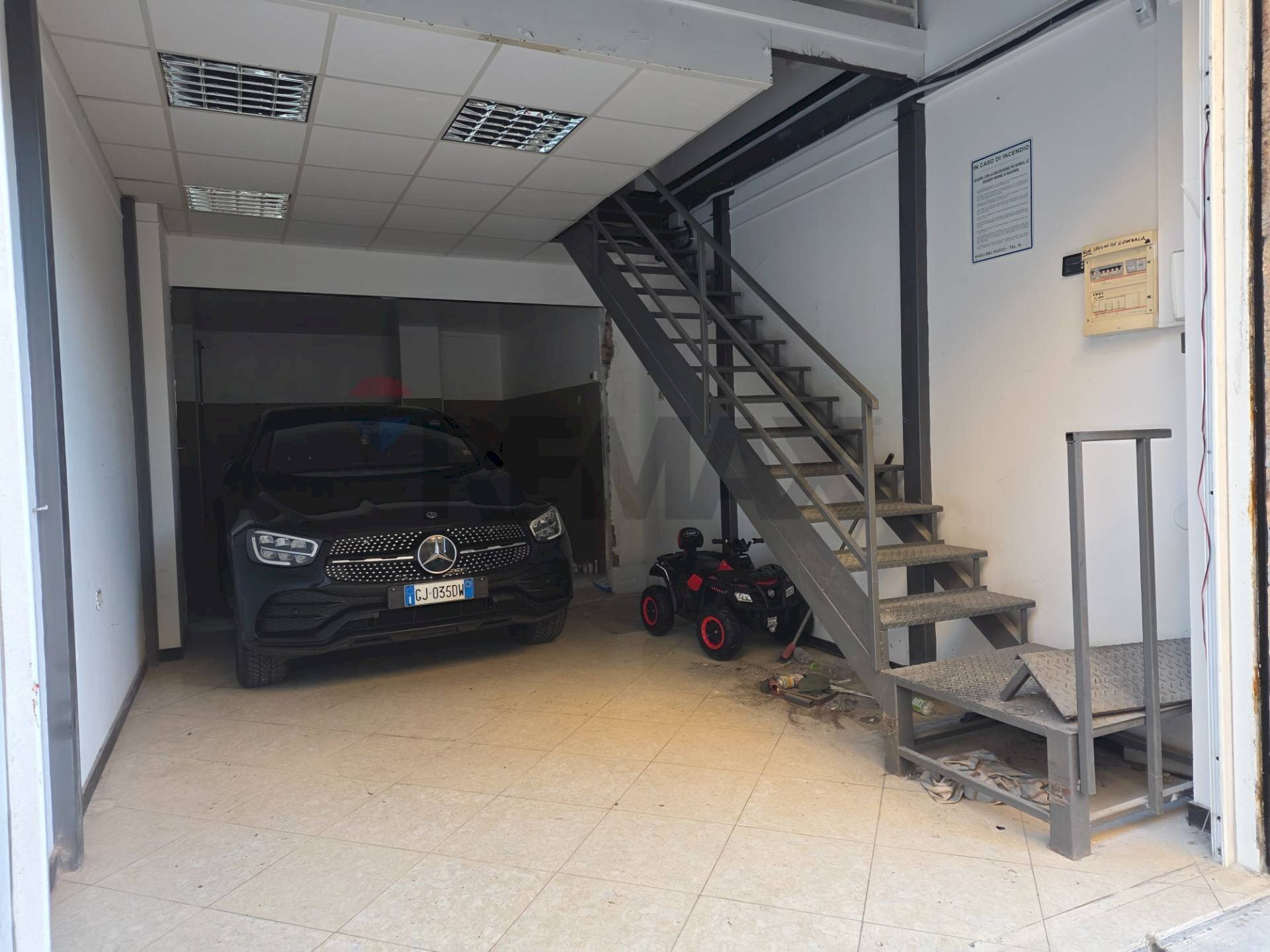 Garage - Parcheggio Via Pietro Toselli, 27R 
 S. Fruttuoso, Genova (zona San Fruttuoso) - foto 2