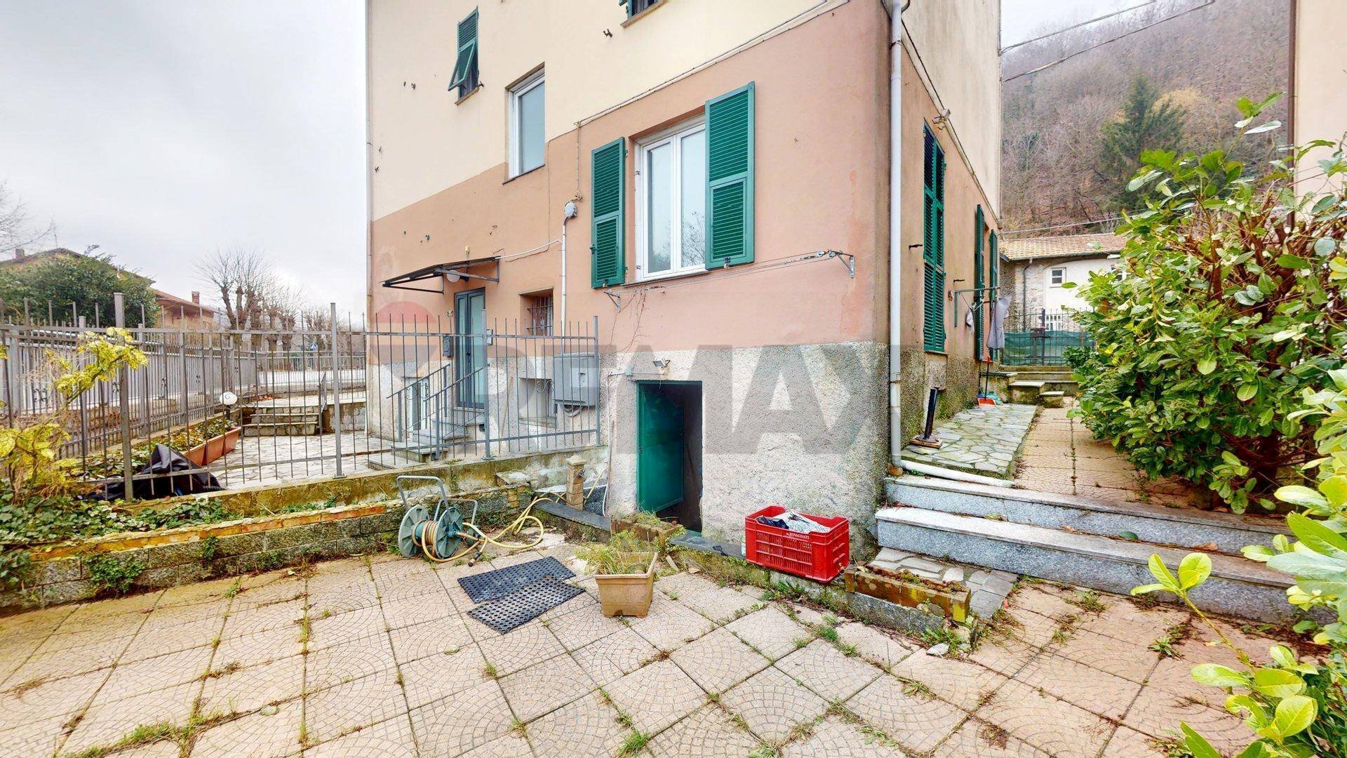Trilocale via forni antichi, 2 
 Savignone, Savignone - foto 1