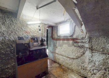Trilocale via forni antichi, 2 
 Savignone, Savignone - foto 33