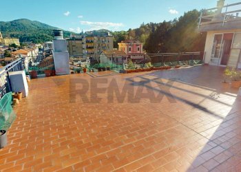 Three-room apartment via Vittorio Veneto, 175 
 Busalla, Busalla - photo 1