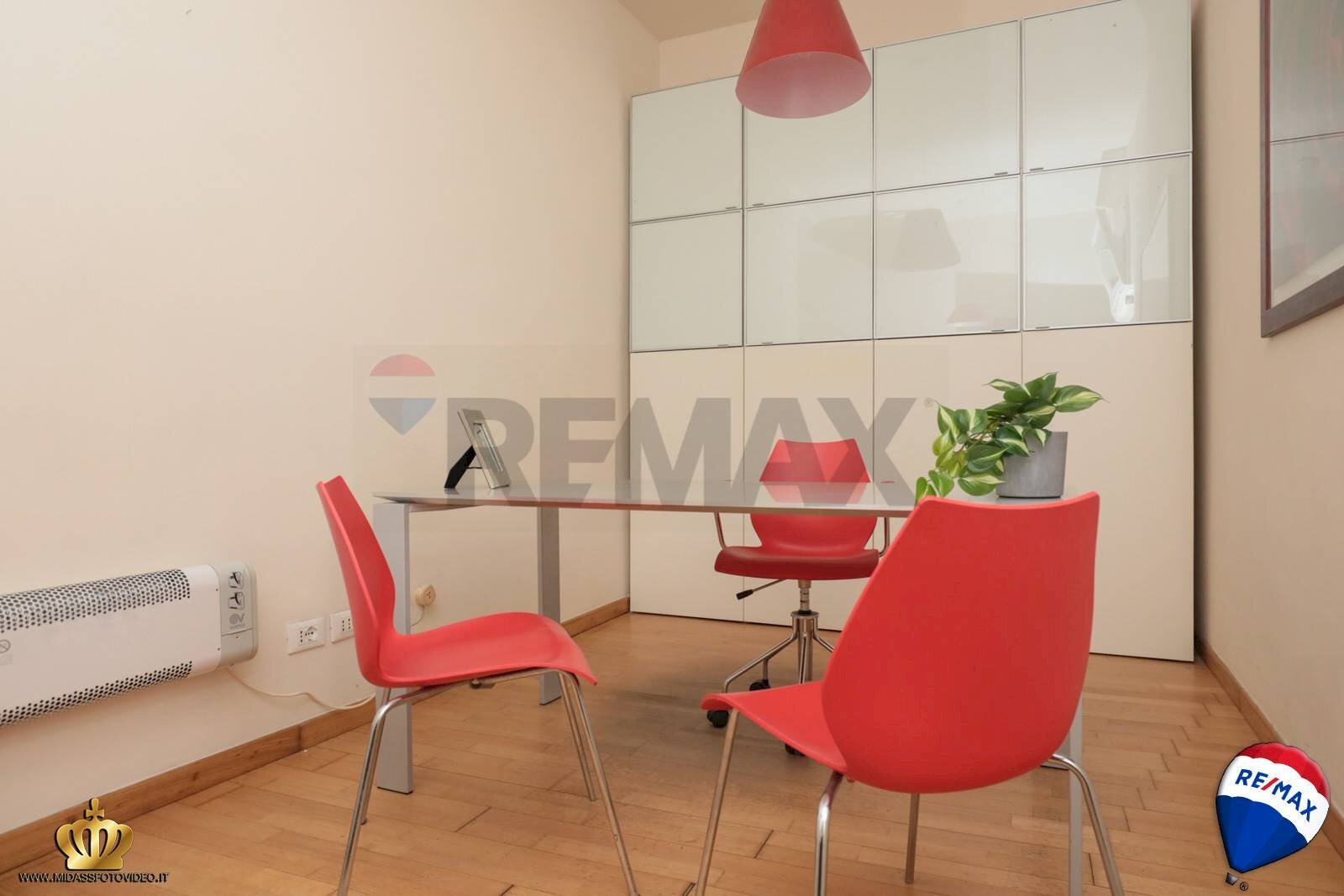 Office Salita Di San Francesco, 7 
 Centro Storico, Genova (neighborhood Centro Storico) - photo 2