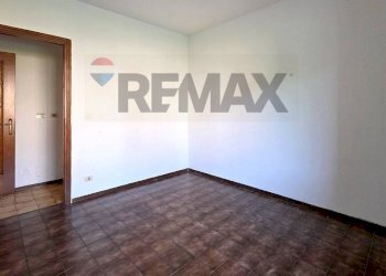 One-room apartment Settimo Torinese, TO, Settimo Torinese - photo 15
