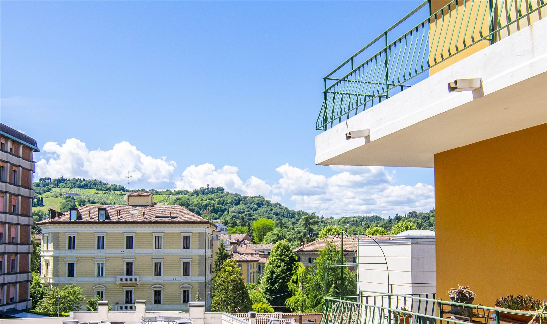 Four-room apartment Viale Oriani 35, Bologna (neighborhood Murri) - photo 1