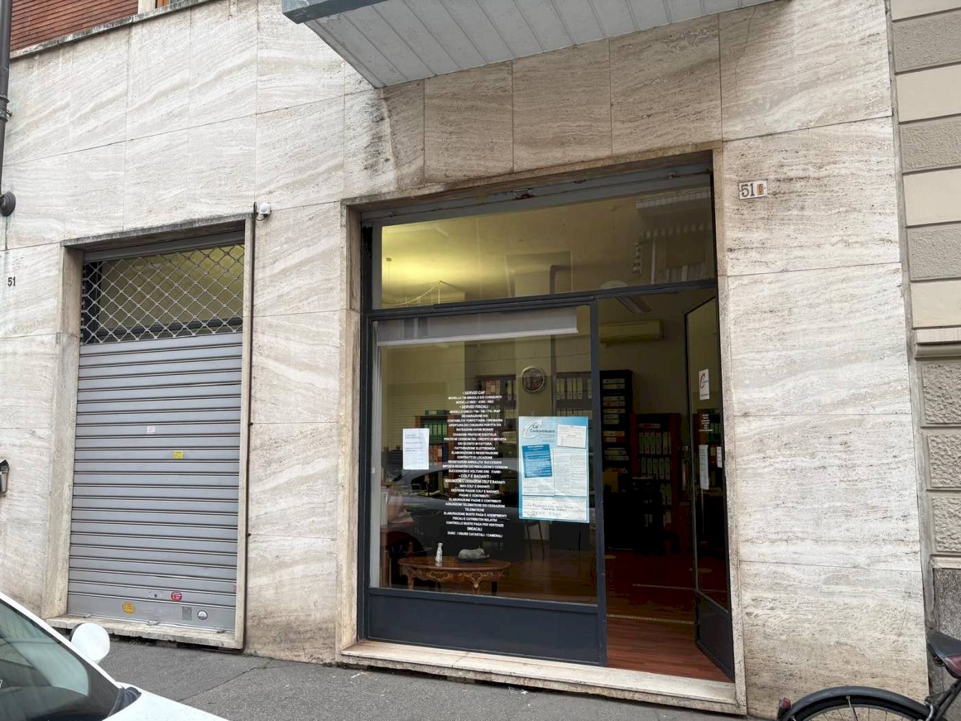 Locale Commerciale Via Pollenzo 51, Torino (zona San Paolo) - foto 3