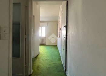 Two-room apartment Via Zara, Parma (neighborhood Oltretorrente) - photo 13