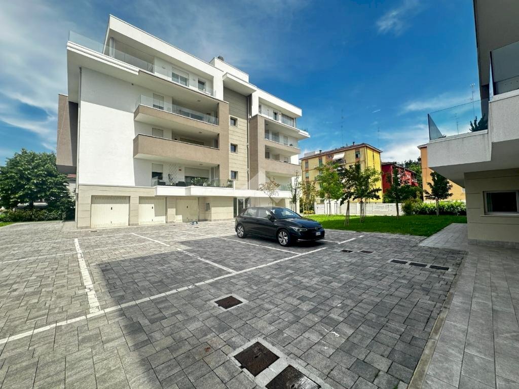 Quadrilocale Via A. Grandi, Modena (zona Sacca) - foto 2