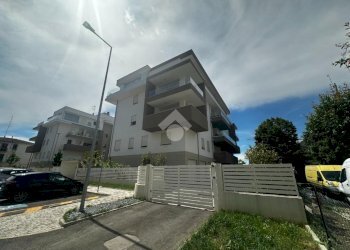 Quadrilocale Via A. Grandi, Modena (zona Sacca) - foto 36