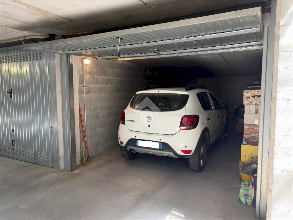 Box V. Umberto Balestreri, Torino (zona Rebaudengo) - foto 2