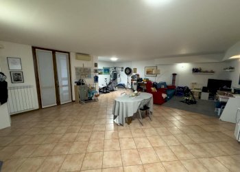 Three-room apartment Via padana superiore, Inzago - photo 21