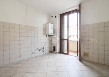 Three-room apartment Via casarsa, Milano (neighborhood Bruzzano) - photo 8