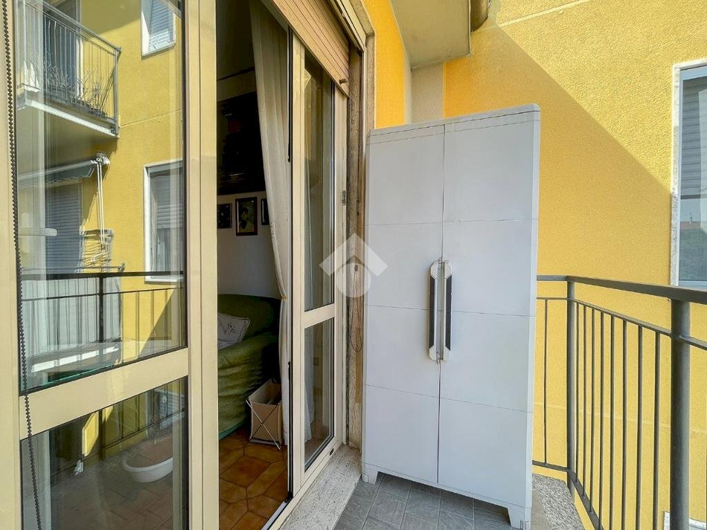 Three-room apartment Via oroboni, Milano (neighborhood Bruzzano) - photo 2