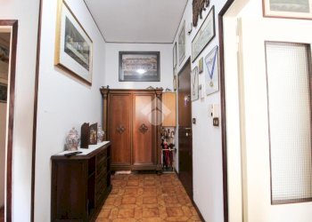 Three-room apartment Via oroboni, Milano (neighborhood Bruzzano) - photo 18