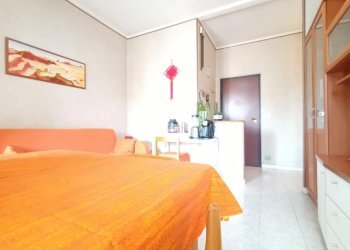 Two-room apartment Via Fratelli de Maistre, Torino (neighborhood Mirafiori Sud) - photo 4