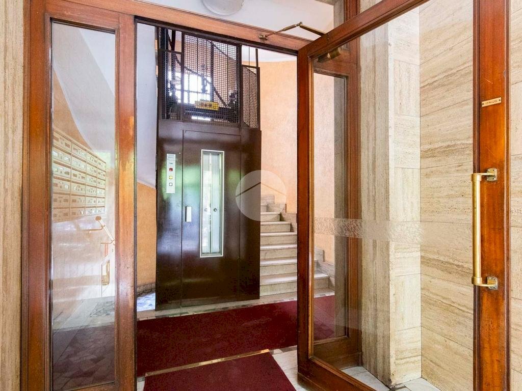 Three-room apartment Viale Murillo, Milano (neighborhood San Siro) - photo 2