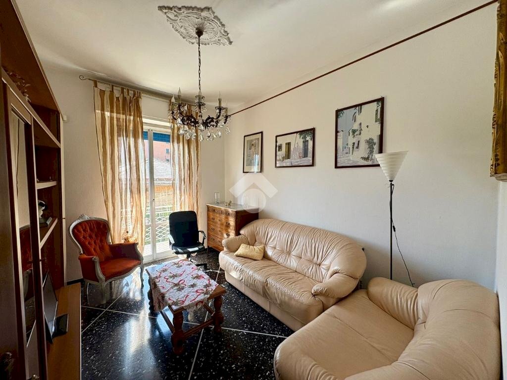 Four-room apartment Via Cornigliano, Genova (neighborhood Cornigliano) - photo 1