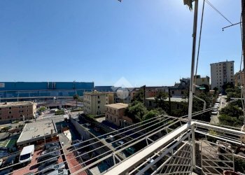 Quadrilocale Via Cornigliano, Genova (zona Cornigliano) - foto 8