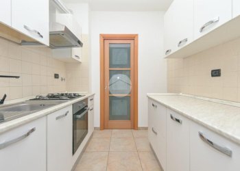 Four-room apartment Via Veglia, Torino (neighborhood Mirafiori Nord) - photo 7