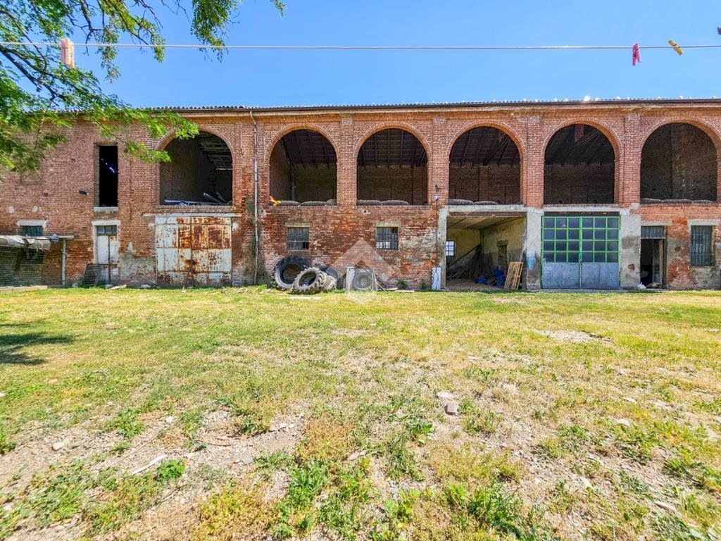 Rustic Via Luigi Lodi, Alessandria - photo 3
