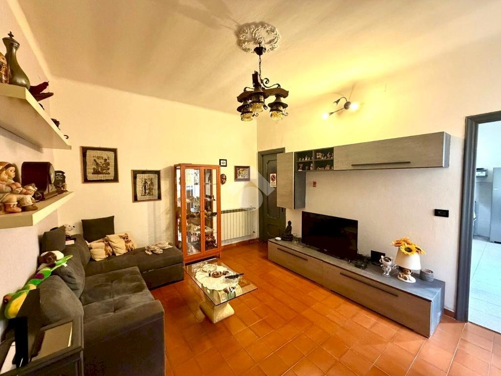 Three-room apartment Via Enrico Cernuschi, Genova (neighborhood Teglia) - photo 1