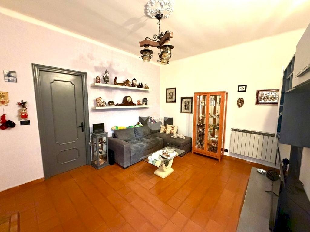 Three-room apartment Via Enrico Cernuschi, Genova (neighborhood Teglia) - photo 3