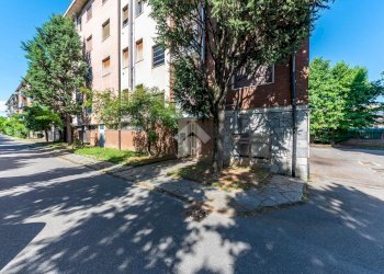 Trilocale Via Achille Grandi, Lainate - foto 1