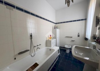Four-room apartment Via Renato Cuttica, Legnano - photo 10