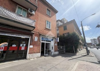 Negozio Via Massarenti, Bologna (zona Massarenti) - foto 10