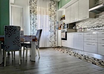 Three-room apartment Via Roma, Pessano con Bornago - photo 3