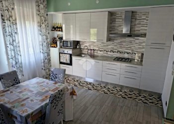 Three-room apartment Via Roma, Pessano con Bornago - photo 4