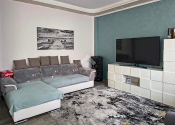 Three-room apartment Via Roma, Pessano con Bornago - photo 8