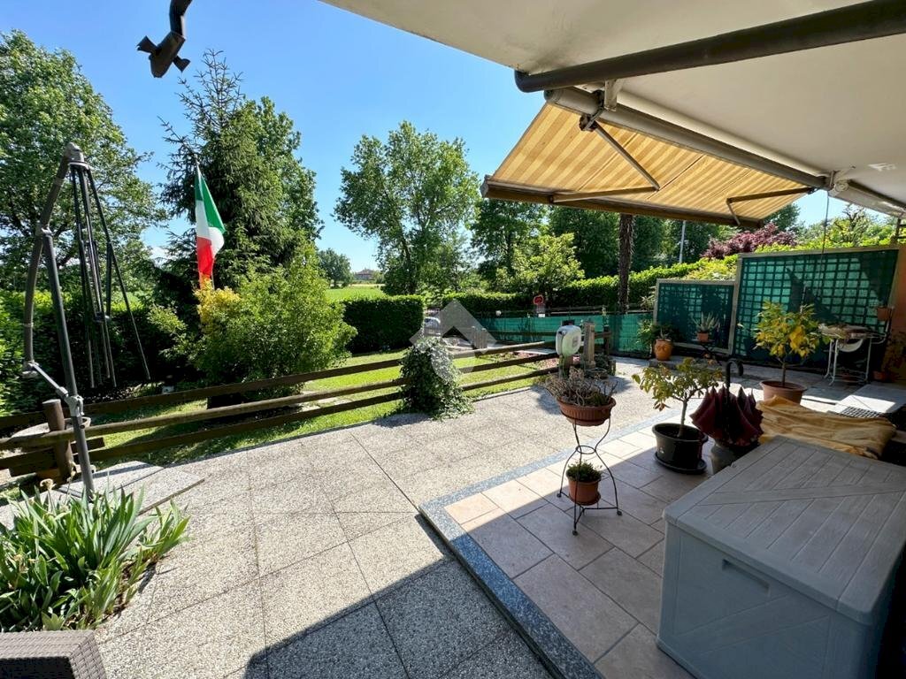 Villa a Schiera Via Sacco e Vanzetti, Paullo - foto 2