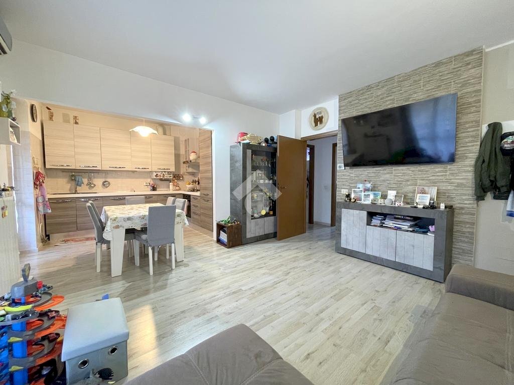 Three-room apartment Via V. Veneto, Cornaredo - photo 3