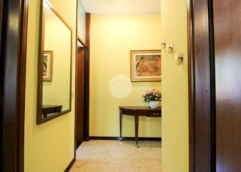 Three-room apartment Viale dei Fiori, Cusano Milanino - photo 22