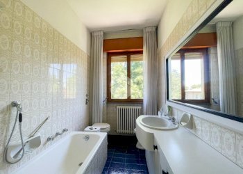 Three-room apartment Viale dei Fiori, Cusano Milanino - photo 24