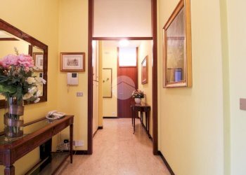 Three-room apartment Viale dei Fiori, Cusano Milanino - photo 31