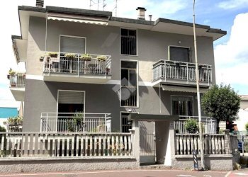 Three-room apartment Via risorgimento, Senago - photo 1