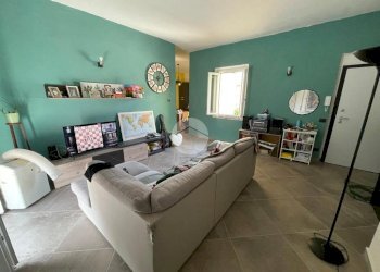 Three-room apartment Via Sandro Pino, Valenza - photo 4