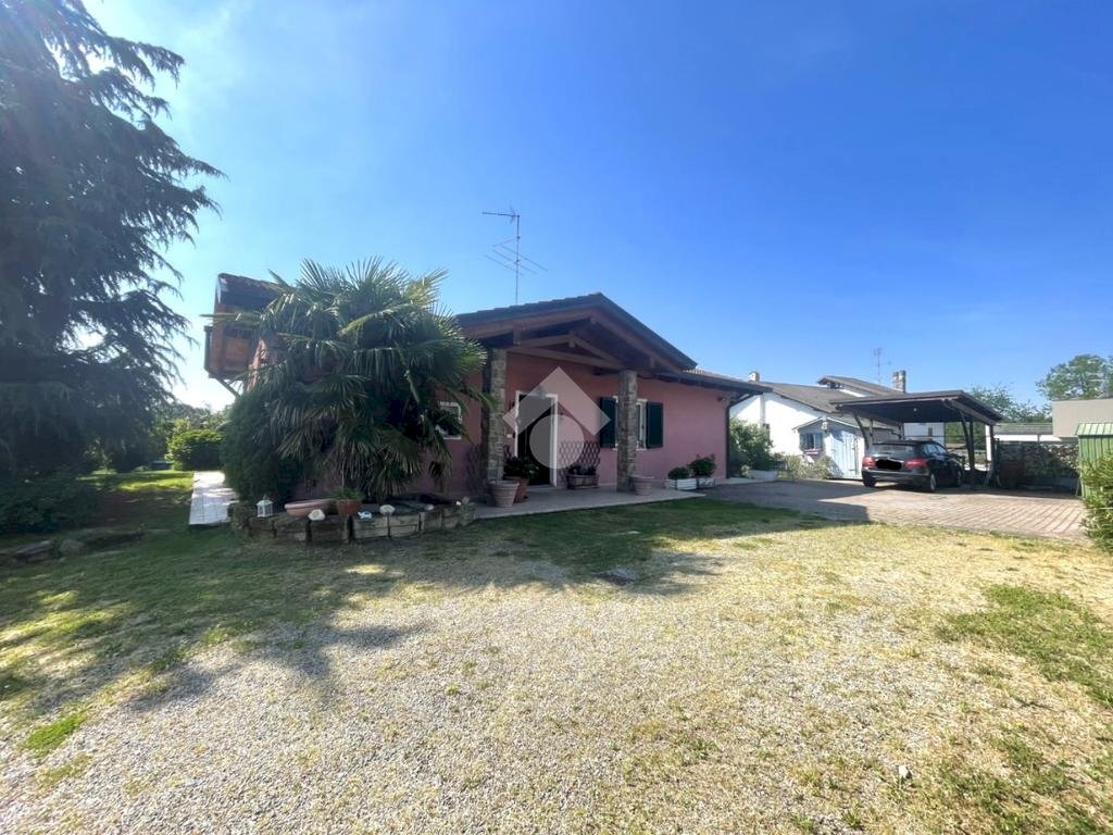 Villa Via Don Luigi Zanetta, Boca - foto 1