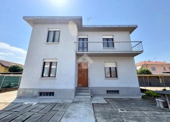 Villa Corso c. battisti., Carignano - foto 2