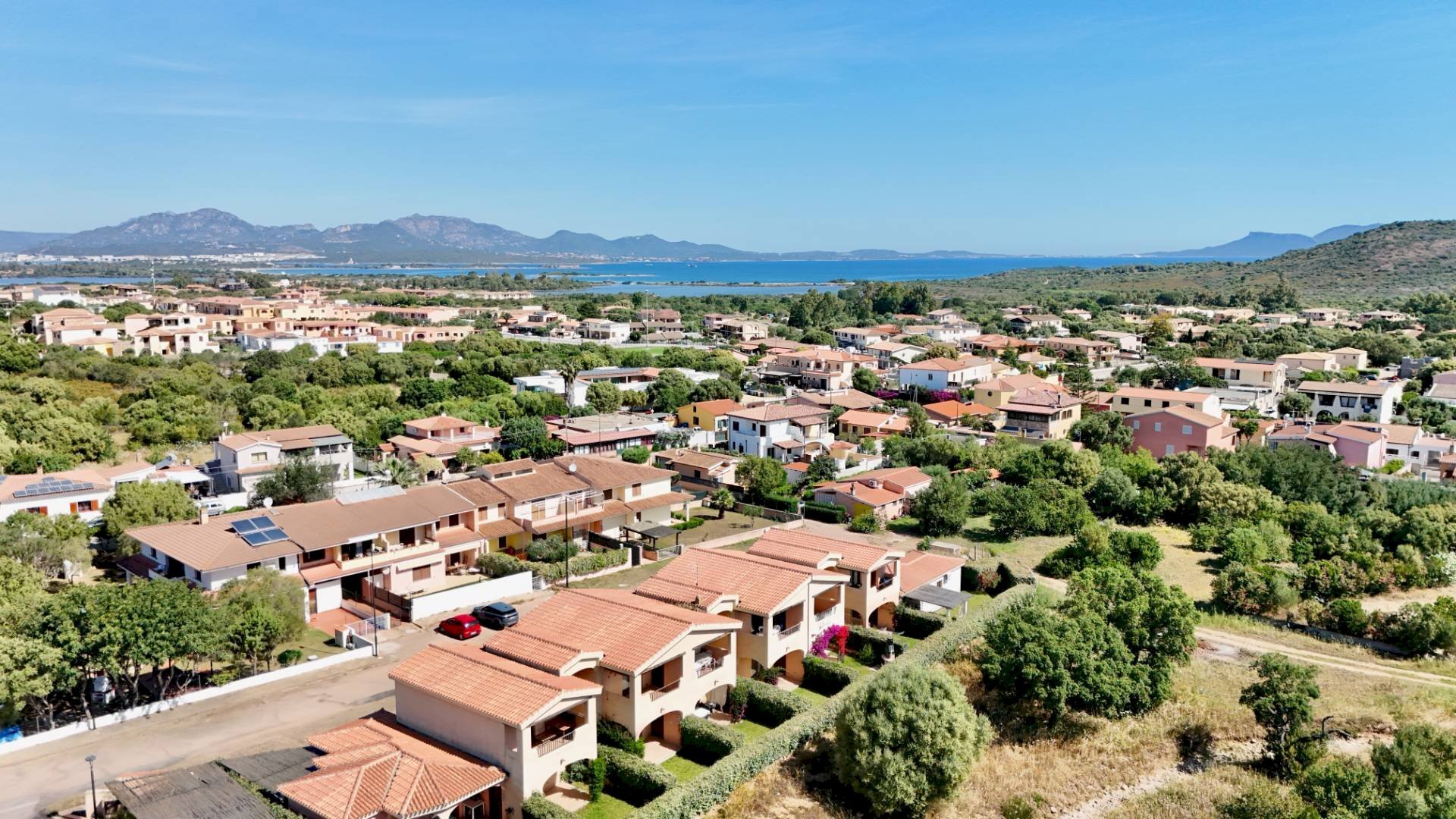 Foto 1 - Trilocale VIA DEL TIMO Murta Maria Porto Istana
 
8, Olbia - foto 1