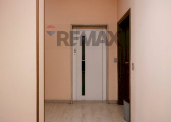 Hall / corridoio - Three-room apartment VIA TRIESTE
 
35, Cernusco sul Naviglio - photo 28
