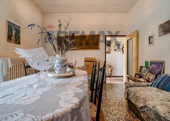 Sala da pranzo - Semi-detached house via Petrarca
 
94, Rho - photo 6