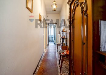 Hall / corridoio - Semi-detached house via Petrarca
 
94, Rho - photo 12